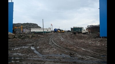 MCG weighs formal objection; 1.6 million tonnes waste amassed in a year as delays widen gap between waste generated and processed (Parveen Kumar/HT) MCG weighs formal objection; 1.6 million tonnes waste amassed in a year as delays widen gap between waste generated and processed (Parveen Kumar/HT)
