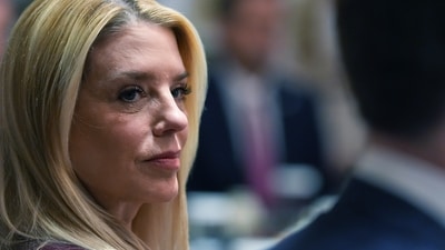 Pam Bondi’s alleged tip-off to Swalwell fuels Trump’s decision to remove her as Attorney General. (AP) Pam Bondi’s alleged tip-off to Swalwell fuels Trump’s decision to remove her as Attorney General. (AP)