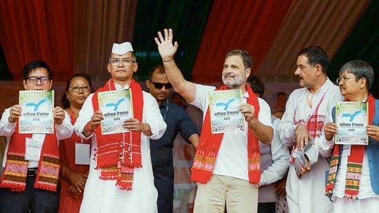 Rahul Gandhi, Assam Congress president Gaurav Gogoi and other senior leaders unveiled the party manifesto. (ANI)