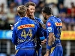 Mitchell Santner joins Mumbai Indians ahead of DC clash.