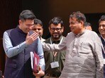 పార్లమెంట్ బడ్జెట్ సమావేశాల్లో నితిన్ గడ్కరీతో రాఘవ్ చద్దా(PTI)