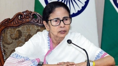 মহম্মদ গুলাম আলি আনসারিকে মালদা ডিভিশনের পূর্ণকালীন কমিশনারের দায়িত্ব দেওয়া হয়েছে নবান্নের তরফ থেকে (Utpal Sarkar) মহম্মদ গুলাম আলি আনসারিকে মালদা ডিভিশনের পূর্ণকালীন কমিশনারের দায়িত্ব দেওয়া হয়েছে নবান্নের তরফ থেকে (Utpal Sarkar)