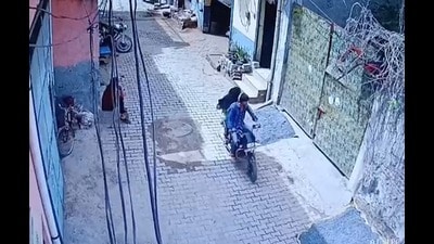 CCTV footage showing the suspect going towards the spot, before the incident. (HT) CCTV footage showing the suspect going towards the spot, before the incident. (HT)
