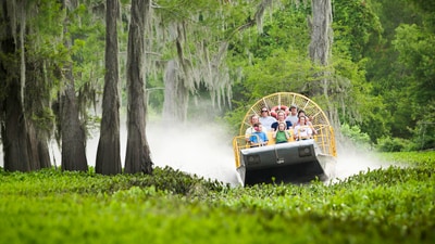 Family fun awaits (Go USA) Family fun awaits (Go USA)