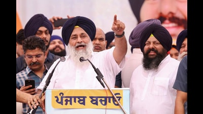 SAD president Sukhbir Badal addressing a rally in Chabbewal, Hoshiarpur, on Friday. (Harpreet Kaur/HT) SAD president Sukhbir Badal addressing a rally in Chabbewal, Hoshiarpur, on Friday. (Harpreet Kaur/HT)