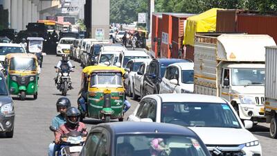 The ADG asked officials to identify major traffic bottlenecks, including Mahamaya Flyover, Dalit Prerna Sthal, and Chilla border, to curb congestion. (HT archive) The ADG asked officials to identify major traffic bottlenecks, including Mahamaya Flyover, Dalit Prerna Sthal, and Chilla border, to curb congestion. (HT archive)