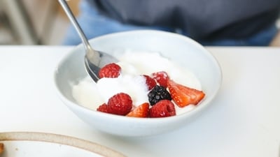 Greek yoghurt with berries could be a good alternative to a standard Acai bowl. (Pexels) Greek yoghurt with berries could be a good alternative to a standard Acai bowl. (Pexels)