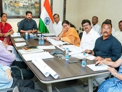 ముఖ్యమంత్రి రేవంత్ సమీక్ష