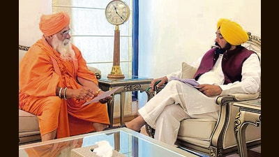 Chief minister Bhagwant Mann with MP Balbir Singh Seechewal in Chandigarh on Saturday. (HT Photo) Chief minister Bhagwant Mann with MP Balbir Singh Seechewal in Chandigarh on Saturday. (HT Photo)