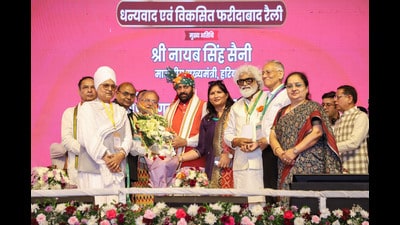 On this occasion, the CM also issued e-appointment letters to around 1,331 youths selected in the mega employment fair held at JC Bose University. (HT Photo)