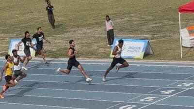 The men’s 100m final in the Delhi State Open Athletics Championships at the Jawaharlal Nehru Stadium on Saturday. (HT Photo) The men’s 100m final in the Delhi State Open Athletics Championships at the Jawaharlal Nehru Stadium on Saturday. (HT Photo)