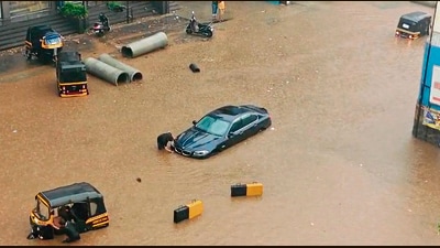 Last Thursday’s rain was not extraordinary in volume over the day. But its intensity over a brief window overwhelmed the city’s drainage capacity. (HT) Last Thursday’s rain was not extraordinary in volume over the day. But its intensity over a brief window overwhelmed the city’s drainage capacity. (HT)