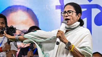 মুখ্যমন্ত্রী নিশানায় কে? (PTI)