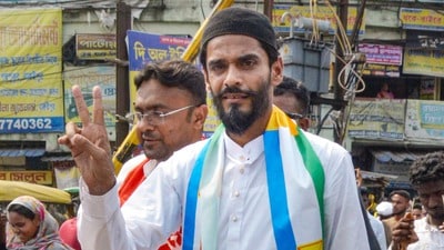 উলুবেড়িয়া পূর্ব কেন্দ্রে আইএসএফের ঘোষিত প্রার্থী নির্বাচনে লড়বেন না বলে জানিয়েছেন। (PTI) উলুবেড়িয়া পূর্ব কেন্দ্রে আইএসএফের ঘোষিত প্রার্থী নির্বাচনে লড়বেন না বলে জানিয়েছেন। (PTI)