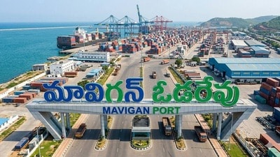 <p>దీనిపై వైసీపీ నేతలేమో మావిగన్కు అనుకూలంగా ప్రచారం చేస్తున్నారు. సోషల్ మీడియాలో పోస్టులు పెడుతున్నారు. మరోవైపు టీడీపీ నేతలు మాత్రం మావిగన్ పేరుపై వెటకారం చేస్తున్నారు. ఇలాంటి సమయంలో కొందరు మావిగన్ ఎయిర్ పోర్టు, రైల్వేస్టేషన్, ఓడరేవు అంటూ ఏఐతో ఫోటోలు క్రియేట్ చేశారు. ఈ ఫోటోలు ఇప్పుడు సోషల్ మీడియాలో వైరల్ అవుతున్నాయి.</p> <p>దీనిపై వైసీపీ నేతలేమో మావిగన్కు అనుకూలంగా ప్రచారం చేస్తున్నారు. సోషల్ మీడియాలో పోస్టులు పెడుతున్నారు. మరోవైపు టీడీపీ నేతలు మాత్రం మావిగన్ పేరుపై వెటకారం చేస్తున్నారు. ఇలాంటి సమయంలో కొందరు మావిగన్ ఎయిర్ పోర్టు, రైల్వేస్టేషన్, ఓడరేవు అంటూ ఏఐతో ఫోటోలు క్రియేట్ చేశారు. ఈ ఫోటోలు ఇప్పుడు సోషల్ మీడియాలో వైరల్ అవుతున్నాయి.</p>