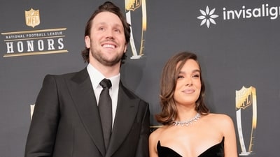 Josh Allen, of the Buffalo Bills, and Hailee Steinfeld appear at the NFL Honors award show ahead of the Super Bowl 59 (AP) Josh Allen, of the Buffalo Bills, and Hailee Steinfeld appear at the NFL Honors award show ahead of the Super Bowl 59 (AP)