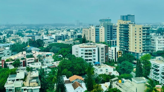 According to the post, flats are priced between ₹28,000 and ₹32,000, yet many still lack essentials. (Unsplash/Representational Image)