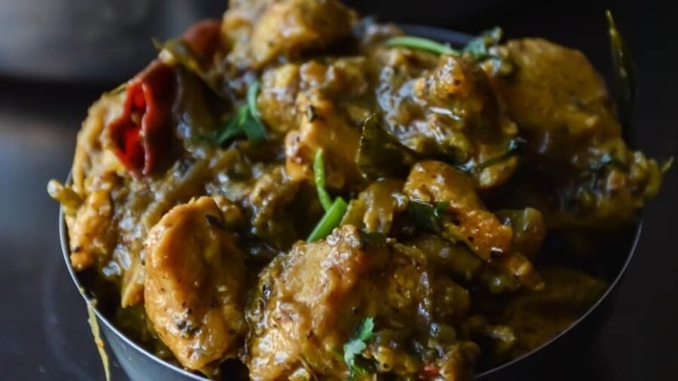 বিনা তেলে হবে মাংস রান্না, দেখে নিন পিপার চিকেনের রেসিপি