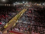 The event featured elaborate sets, live-action sequences, and over 200 performers, showcasing themes of governance and justice. It aimed to connect audiences with historical narratives through cultural storytelling.