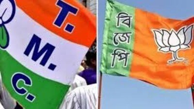 BJPর মিছিলে যোগ দেওয়ায় কাল! (সৌজন্যে টুইটার) BJPর মিছিলে যোগ দেওয়ায় কাল! (সৌজন্যে টুইটার)