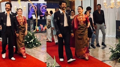 Vijay Rashmika Kodagu Reception: కూర్గ్ అమ్మాయిలు చాలా బాగుంటారు.. నేను అందులో ఒకరిని పెళ్లి చేసుకున్నా: విజయ్ దేవరకొండ Vijay Rashmika Kodagu Reception: కూర్గ్ అమ్మాయిలు చాలా బాగుంటారు.. నేను అందులో ఒకరిని పెళ్లి చేసుకున్నా: విజయ్ దేవరకొండ