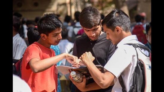 Parents have reported significant fee increases in several schools, including annual fees that have risen from ₹55,000 to ₹72,000. In pre-primary education. (REPRESENTATIVE PIC)