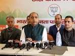 Himachal Pradesh leader of Opposition Jai Ram Thakur addressing mediapersons in Mandi on Wednesday. (Birbal Sharma/HT)