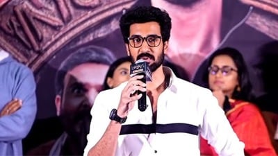 ఆయన సినిమాల్ని ఢీ కొట్టలేం గానీ ప్రమోషన్స్ను ఢీ కొట్టాలనుకున్నాం.. హీరో సంగీత్ శోభన్ కామెంట్స్ ఆయన సినిమాల్ని ఢీ కొట్టలేం గానీ ప్రమోషన్స్ను ఢీ కొట్టాలనుకున్నాం.. హీరో సంగీత్ శోభన్ కామెంట్స్
