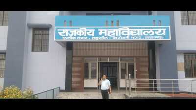 The attendance register was not found in the principal’s office during the inspection, rather the acting principal informed the director that the attendance register was with the clerk. T (Sourced) The attendance register was not found in the principal’s office during the inspection, rather the acting principal informed the director that the attendance register was with the clerk. T (Sourced)