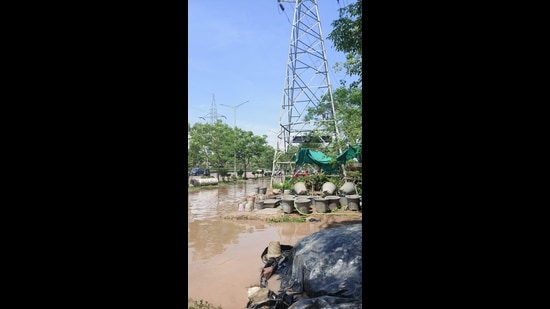 Officials said that while the permanent solution is tied up in litigation, temporary measures will be taken. (HT Photo)