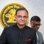 ఆర్బీఐ గవర్నర్​ సంజయ్​ మల్హోత్రా..