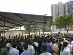 Upon the family’s allegations of taking away the body from them, the ACP clarified, “The body was taken away as the family was trying to block the road with it. The cremation ground was locked as people in large numbers were trying to come inside.” (Sakib Ali/HT Photo)