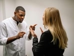Woman finds relationship falling apart with abusive husband and shares her story on Reddit.(Pexel)
