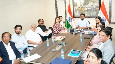 సీఎస్ఆర్ నిధులపై సీఎం రేవంత్ రెడ్డి సీఎస్ఆర్ నిధులపై సీఎం రేవంత్ రెడ్డి
