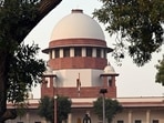 When the husband’s side reiterated that the long separation stemmed from “temperamental issues,” the Supreme Court shifted focus to financial support, asking what amount could be offered as permanent alimony. 