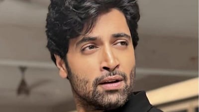 <p>2022లోనే అడివి శేష్ నటించిన మేజర్ సినిమా కూడా విడుదలైంది. మేజర్ ఉన్నికృష్ణన్ జీవితం ఆధారంగా రూపొందించిన ఈ సినిమాలో అడివి శేష్ ప్రాణాలు పెట్టేశాడు! ఔట్ అండ్ ఔట్ పర్ఫార్మెన్స్తో అందరిని ఆకట్టుకున్నాడు. ఈ సినిమా నెట్ఫ్లిక్స్లో ఉంది.</p> <p>2022లోనే అడివి శేష్ నటించిన మేజర్ సినిమా కూడా విడుదలైంది. మేజర్ ఉన్నికృష్ణన్ జీవితం ఆధారంగా రూపొందించిన ఈ సినిమాలో అడివి శేష్ ప్రాణాలు పెట్టేశాడు! ఔట్ అండ్ ఔట్ పర్ఫార్మెన్స్తో అందరిని ఆకట్టుకున్నాడు. ఈ సినిమా నెట్ఫ్లిక్స్లో ఉంది.</p>