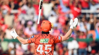 For Sunrisers, the big problem of the day was how their innings completely lost steam through the middle overs. Heinrich Klaasen would usually be the best player to enter and take advantage – but he limped his way to 39(33), meaning even 219 looked short after 240-250 was on the cards at one stage. (ANI Pic Service) For Sunrisers, the big problem of the day was how their innings completely lost steam through the middle overs. Heinrich Klaasen would usually be the best player to enter and take advantage – but he limped his way to 39(33), meaning even 219 looked short after 240-250 was on the cards at one stage. (ANI Pic Service)