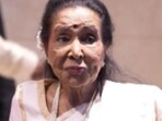 Asha Bhosle smiled and greeted paparazzi at the venue.
