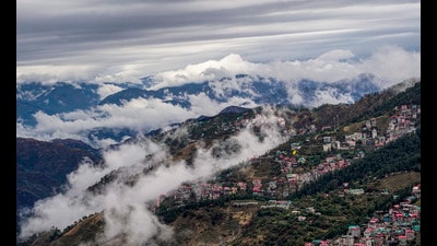 Following the recent wet spell, the India meteorological department (IMD) Shimla office has predicted dry weather across Himachal Pradesh from April 13 to 15. (PTI)