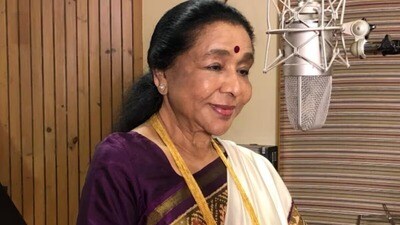 আশার এই গান নিষিদ্ধ করা হয়েছিল দূরদর্শনে! পরে এর জন্য ফিল্মফেয়ার জিতেছিলেন