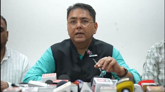 Punjab minister for new and renewable energy Aman Arora addressing a press conference in Jalandhar on Sunday. (X)