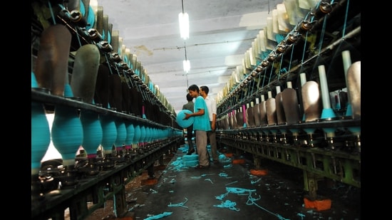 The industries brought under the Punjab water regulatory and development authority ambit are bottling plants, distilleries, paper units, textile and dyeing units and sugar mills. (Mint file photo)