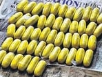 DRI seizes cocaine worth <span class='webrupee'>₹</span>4.26 crore from train passenger DRI seizes cocaine worth <span class='webrupee'>₹</span>4.26 crore from train passenger