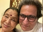 Talat Aziz recalled Asha Bhosle singing to him during their last call.