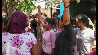The protest began early in the morning. (Sunil Ghosh/HT) The protest began early in the morning. (Sunil Ghosh/HT)