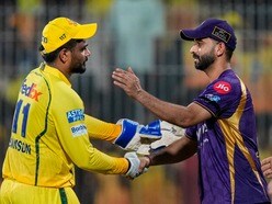 <p>3సార్లు ఐపీఎల్​ ట్రోఫీని గెలిచిన కోల్​కతా నైట్​ రైడర్స్​కి ఈ సీజన్​ కలిసిరావడం లేదనే చెప్పుకోవాలి. ఇప్పటికే ఐదు మ్యాచులు ఆడిన రహానే జట్టు ఒక్కటంటే ఒక్క దాంట్లో కూడా గెలవలేదు. ఫలితంగా ఐపీఎల్​ 2026 టేబుల్​ బాటమ్​లో నిలిచింది. వర్షం కారణంగా ఒక మ్యాచ్​ రద్దు అవ్వడంతో ఈ జట్టుకు 1 పాయింట్​ వచ్చింది.</p>