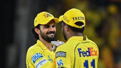 <p>మరోవైపు ఎంఎస్ ధోనీ గైర్హాజరులో ఐపీఎల్ సీజన్ని పేలవంగా మొదలుపెట్టిన సీఎస్కే.. ఇప్పుడు పుంజుకుంటోంది. కేకేఆర్పై ఆల్రౌండ్ పర్ఫార్మెన్స్తో విజయాన్ని దక్కించుకుని పాయింట్స్ టేబుల్లో ముంబై ఇండియన్స్ని వెనక్కి నెట్టి 8వ స్థానానికి చేరింది. సీఎస్కే ఇప్పటివరకు 5 మ్యాచులు ఆడి 2సార్లు గెలిచింది.</p> (ANI Pic Service) <p>మరోవైపు ఎంఎస్ ధోనీ గైర్హాజరులో ఐపీఎల్ సీజన్ని పేలవంగా మొదలుపెట్టిన సీఎస్కే.. ఇప్పుడు పుంజుకుంటోంది. కేకేఆర్పై ఆల్రౌండ్ పర్ఫార్మెన్స్తో విజయాన్ని దక్కించుకుని పాయింట్స్ టేబుల్లో ముంబై ఇండియన్స్ని వెనక్కి నెట్టి 8వ స్థానానికి చేరింది. సీఎస్కే ఇప్పటివరకు 5 మ్యాచులు ఆడి 2సార్లు గెలిచింది.</p> (ANI Pic Service)