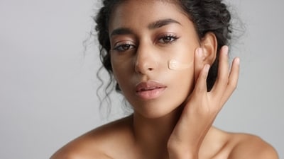 7 waterproof foundations you need (Freepik) 7 waterproof foundations you need (Freepik)