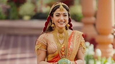 রশ্মিকাকে সাজানোর অভিজ্ঞতা ভাগ করলেন মেকআপ আর্টিস্ট