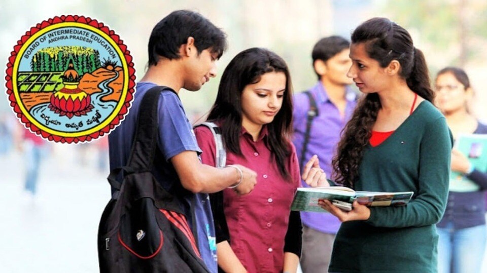 <p>ఈ ప్రతిపాదనపై విద్యాశాఖ అధికారులు ఇప్పటికే ఒక ప్రాథమిక నివేదికను సిద్ధం చేసినట్లు తెలుస్తోంది. దీనివల్ల బోర్డుపై పడే అదనపు భారం, పరీక్షల నిర్వహణకు కావాల్సిన సమయం, మరియు ఫలితాల విడుదలపై పడే ప్రభావం వంటి అంశాలను ప్రభుత్వం లోతుగా పరిశీలిస్తోంది. </p><h3> </h3>